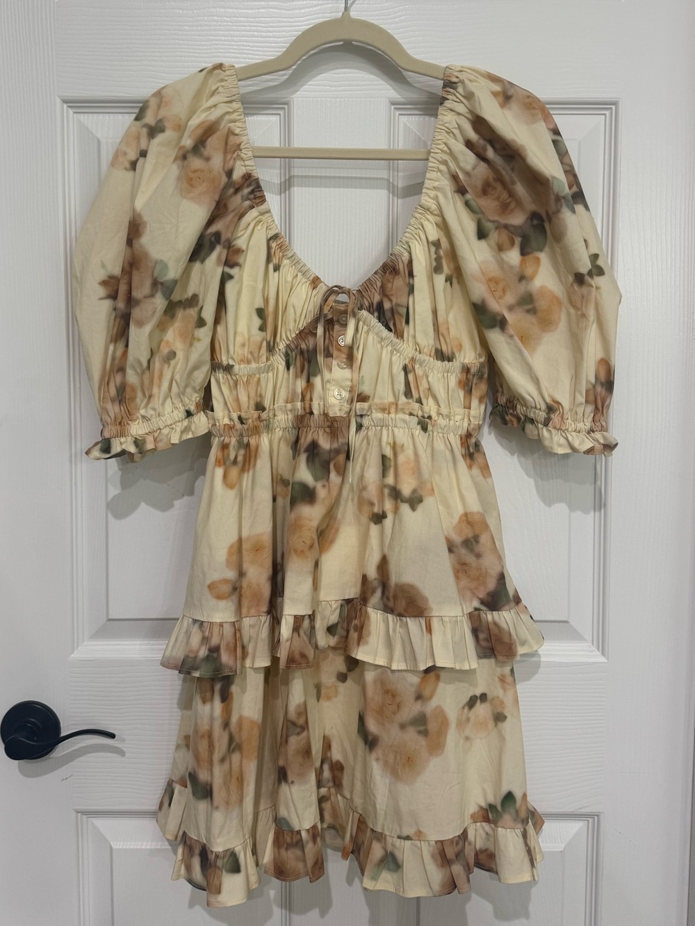 WeWoreWhat Cream Floral Puff-Sleeve Tiered Mini Dress